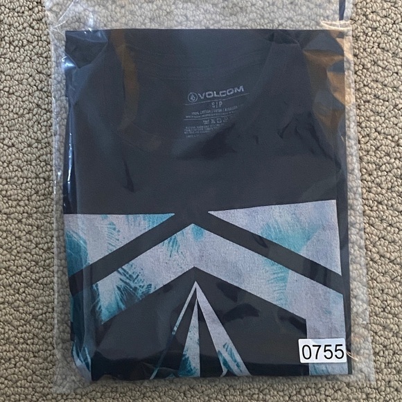 VOLCOM Stone Skate Skater Logo Tee Shirt Men S/P Small - Picture 5 of 5